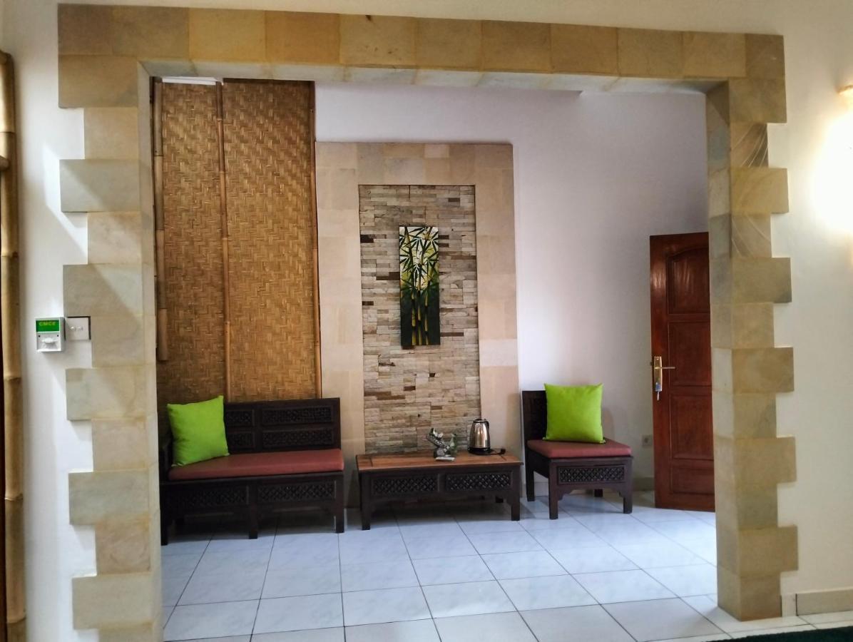 Kaia Lovina Guest House Junior Suite Екстер'єр фото