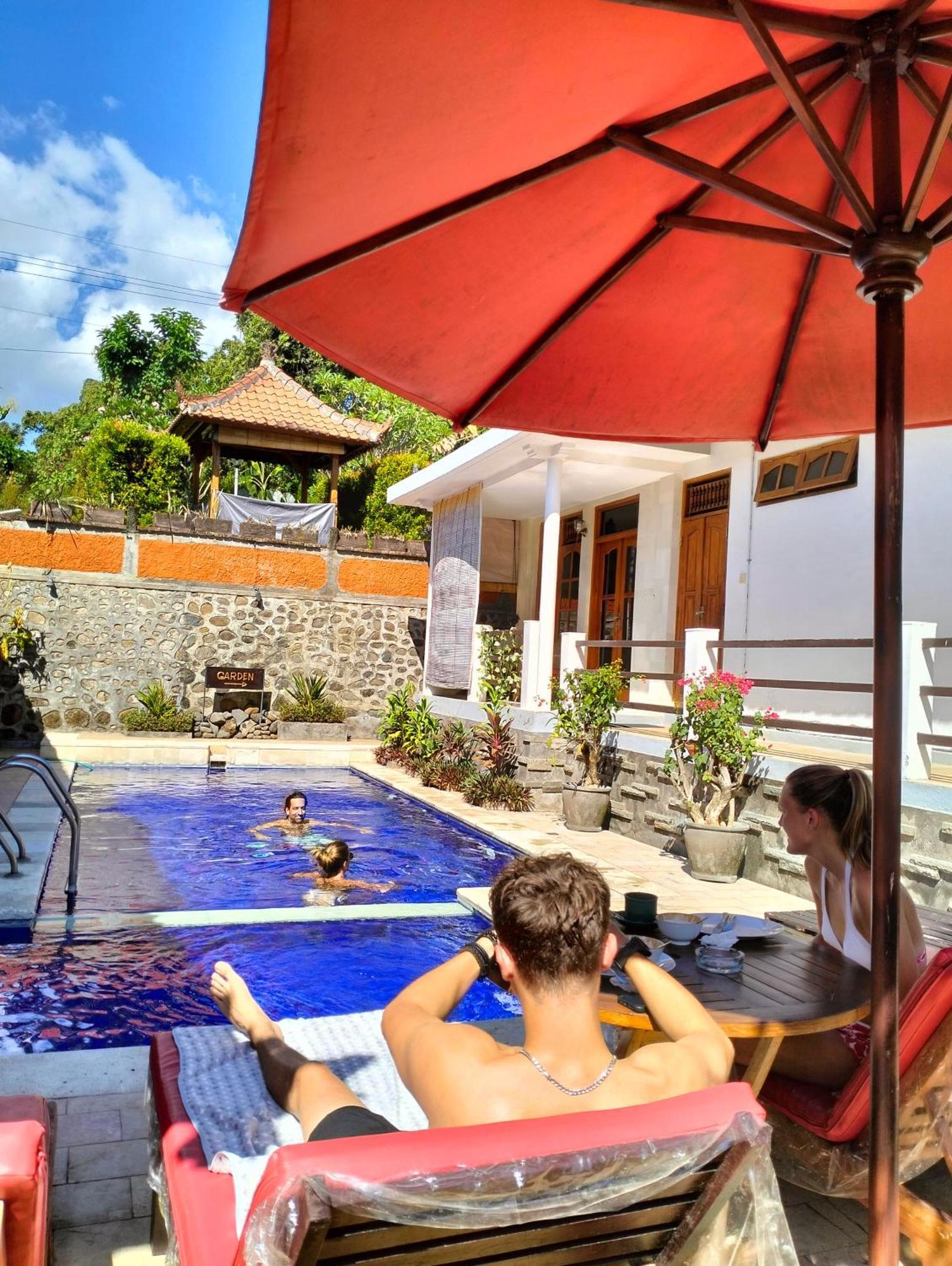 Kaia Lovina Guest House Junior Suite Екстер'єр фото